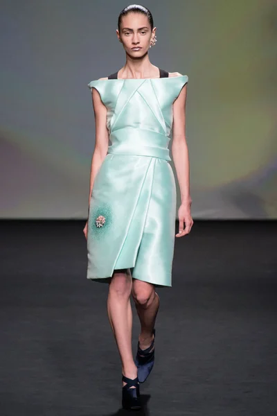 Look 39